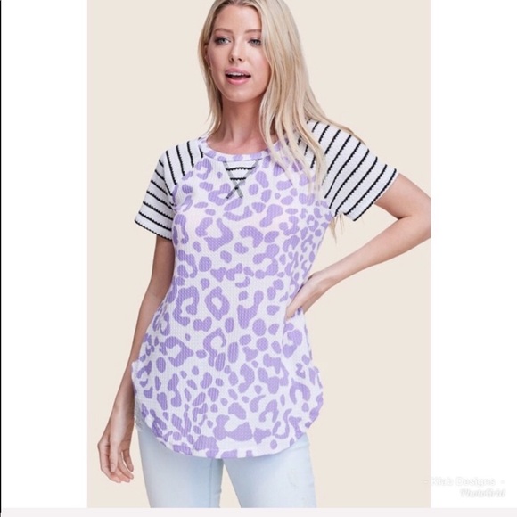 ❤️LAST 1! Waffle Knit Contrast Leopard Print Top! - Picture 2 of 4